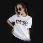Weißes breites Damen T-shirt Flamingo One - 02