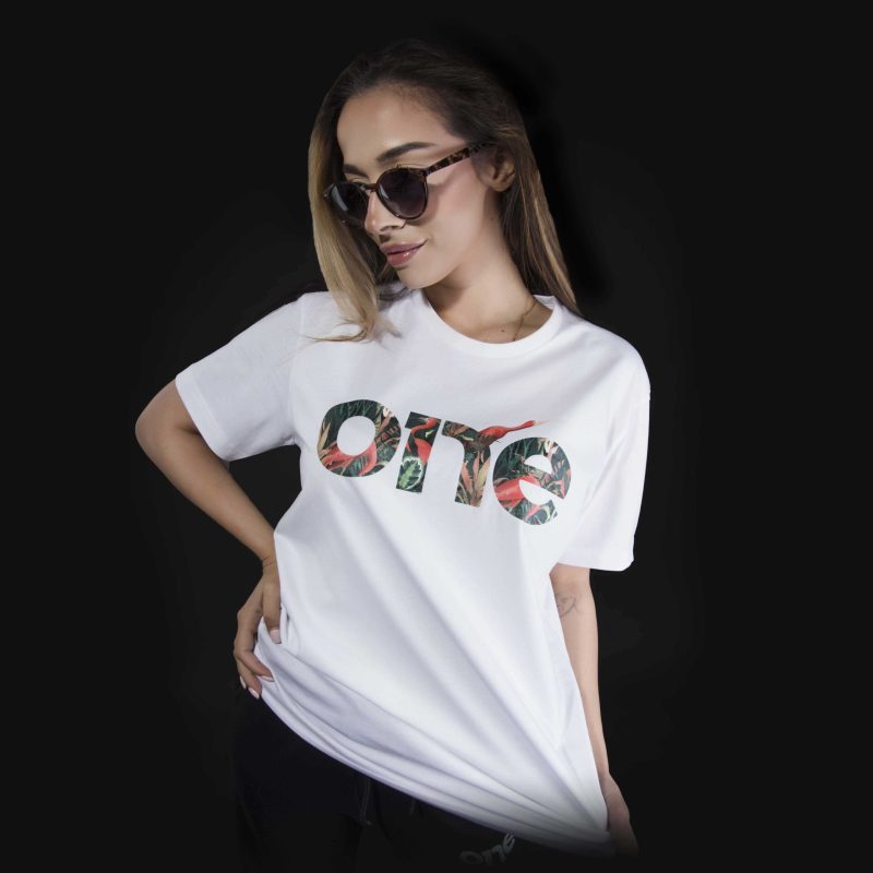 Weißes breites Damen T-shirt Flamingo One - 02