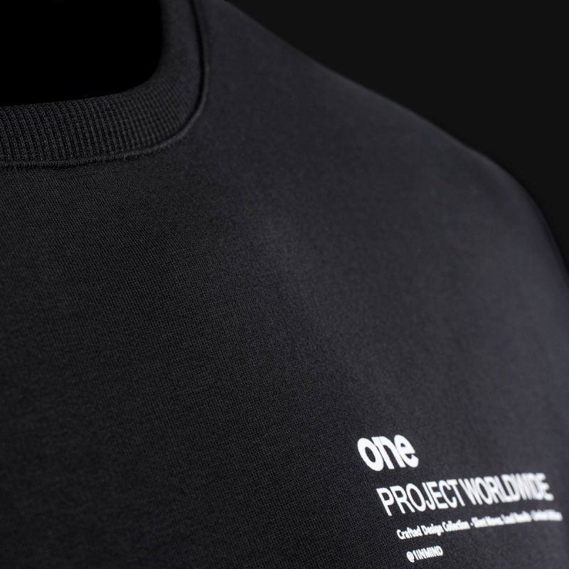 Schwarz Oversized T-Shirt mit Eingrifftaschen - Classic Black - 09