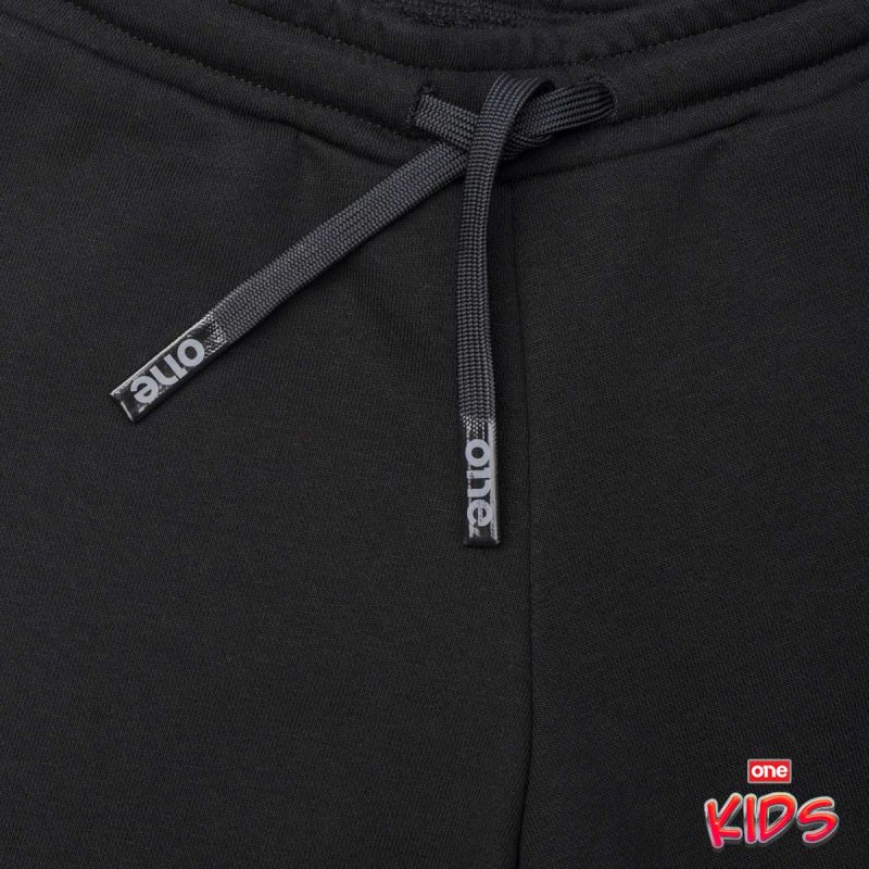 Schwarz Kinder Shorts - O1 Tech - 02