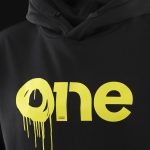 Schwarzes Herren Hoodie - Electric One - 02