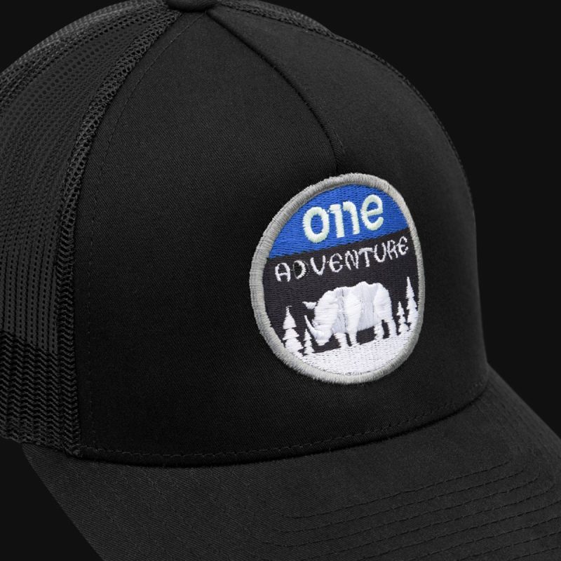kappe-schwarz-mit-verschluss-rhino-blue-one-02