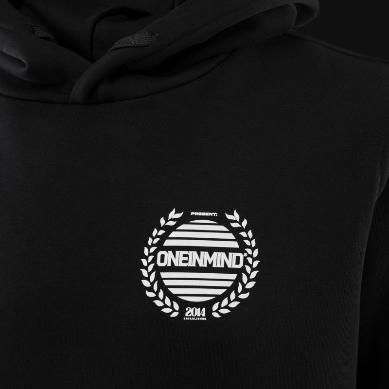 Schwarzes Herren Hoodie – Eclipse One - 03