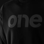 Schwarzes Herren Sweatshirt - Black One Classics - 02