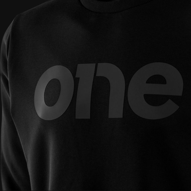 Schwarzes Herren Sweatshirt - Black One Classics - 02