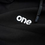 Herren Hoodie Schwarz mit Kapuze - Essentials - 02
