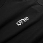 Schwarzer Herren-Hoodie mit Kapuze - BLG One - 04