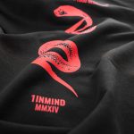 Schwarzer Herren-Hoodie mit Kapuze - SNK One - 02