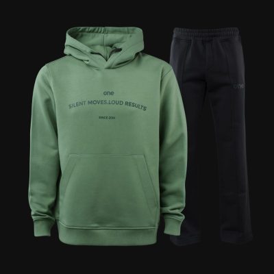Trainingsanzug mit Regular-Fit Hoodie und weiter Hose - DSCP